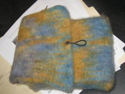 Felted Kindle Pouch