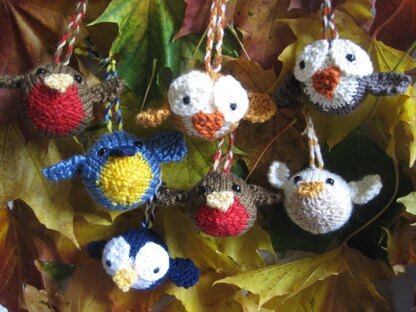 Seasonal Birdie Baubles