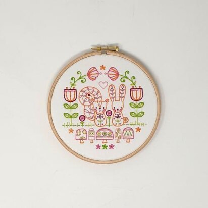 Creative World Of Craft Woodland Magic Printed Embroidery Kit - 6"