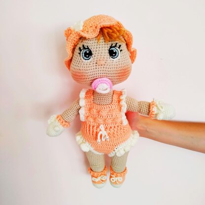 Lulu doll body with crocheted eyes (32 cm) pattern by Annea Leolea