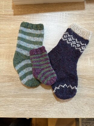 Christmas Stockings (knitted round or flat)