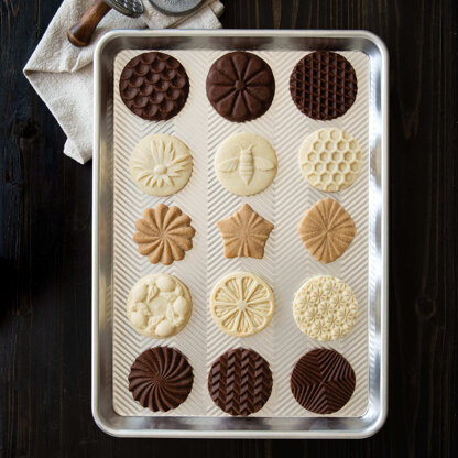 Nordic Ware Prism Bakers Half Sheet Pan