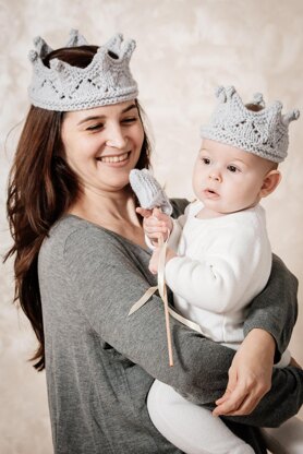 Fairytale crown and magic wand