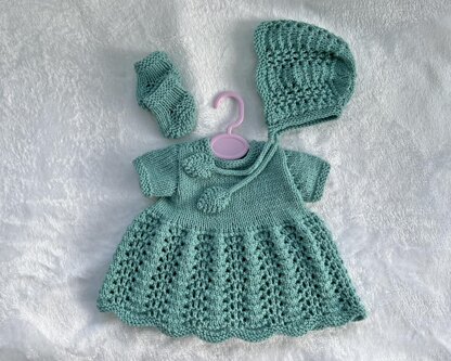 P156 Dolls Clothes