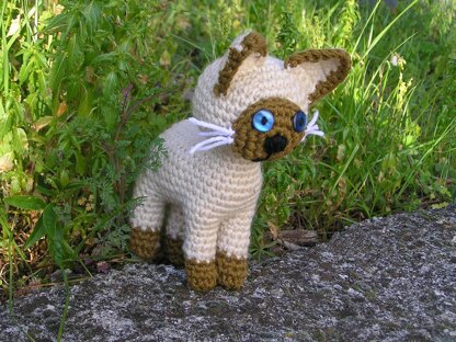 Siamese cat amigurumi