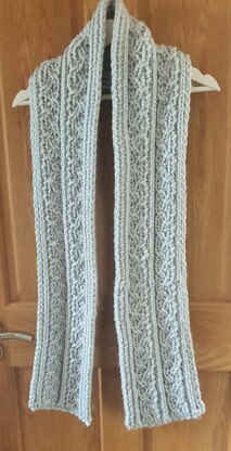 Super Chunky Cable Knit Scarf