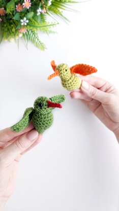 Crochet hummingbird pattern, easy crochet amigurumi bird pattern, crochet keychain pattern