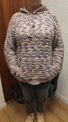 Sweater from rainbow yarn