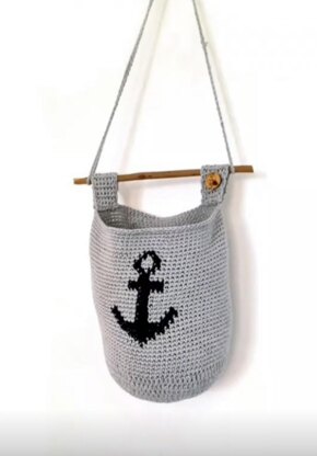 Crocheted storage pouch with anchor