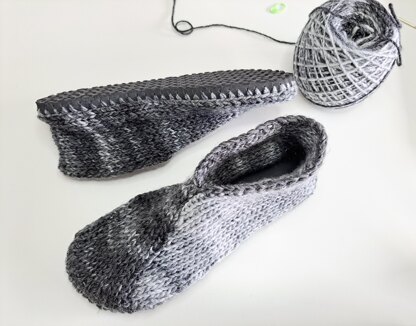 Slippers with flip-flop soles Sentro or Addi 22
