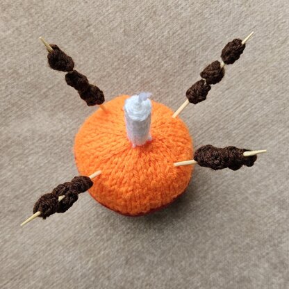 Knitted Christingle