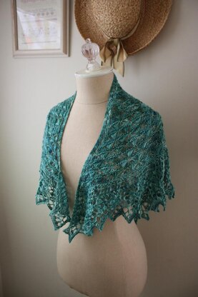 Soleil Lace Shawlette