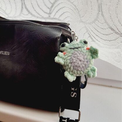 Crochet Frog Pattern , Pocket Size, Crochet Pattern Mini Frog Plushie, Bag Charm, Car Decor, Keychain pattern