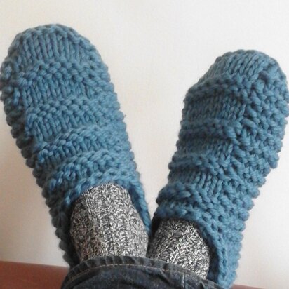 Men's chunky knitted slippers