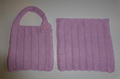 Lindsay - 4ply baby bib and washcloth set