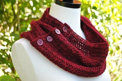 Magpie cowl