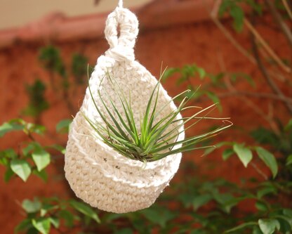 Crochet Hanging Basket