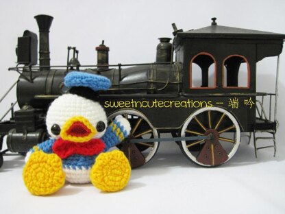 Amigurumi baby donald duck