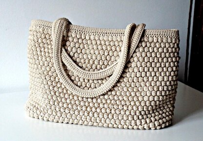 Crochet Tote Bag - Free Illusions Tote Pattern - Left in Knots