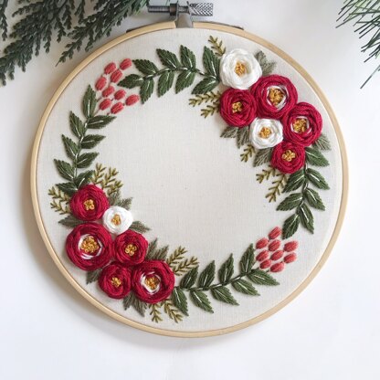 Christmas Wreath Embroidery Pattern