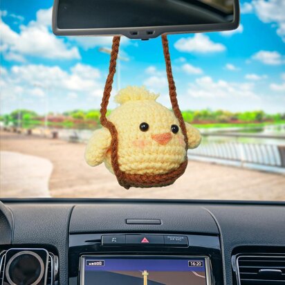 Swinging Chicky Car Hanging