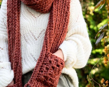 The Comfy Pocket Scarf