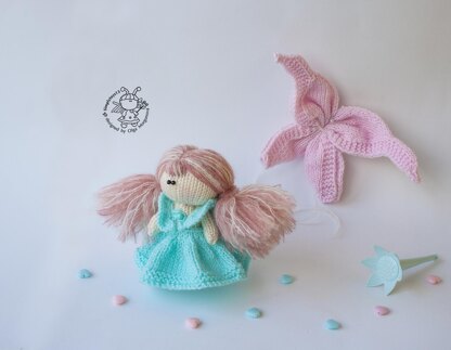 Thumbelina amigurumi doll