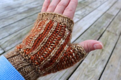 Hammy Fingerless Mitts