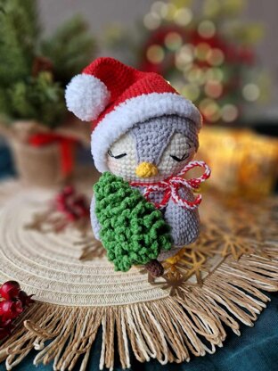 Crochet Christmas penguin amigurumi