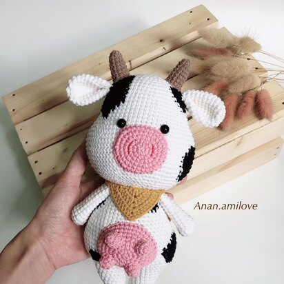 Cow amigurumi pattern