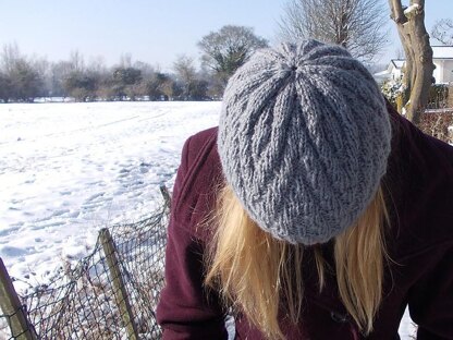 Zigzag Chunky Hat (instructions to work flat)