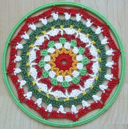 Christmas Mandala 8,5 inch/22 cm Crochet Pattern