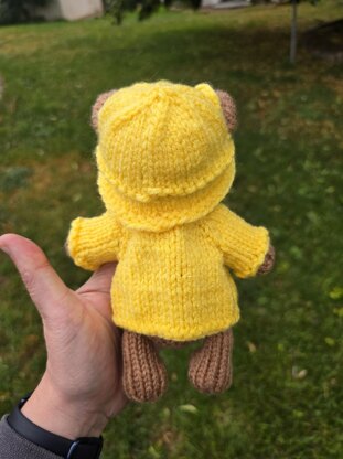 Rainy Day Outfit & Bear
