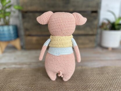 Truffles the Pig Amigurumi