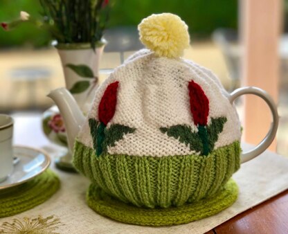 Tulip Tea Cosy in Patons Fab DK