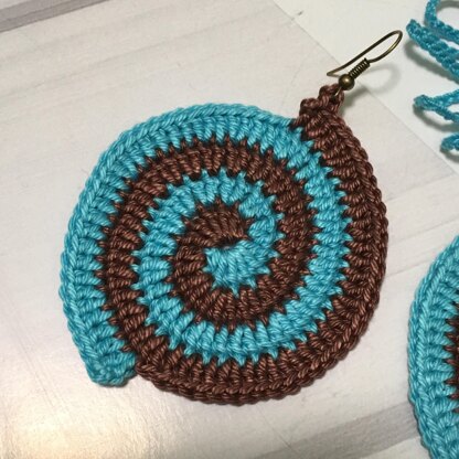 94. Bicolor spiral earrings