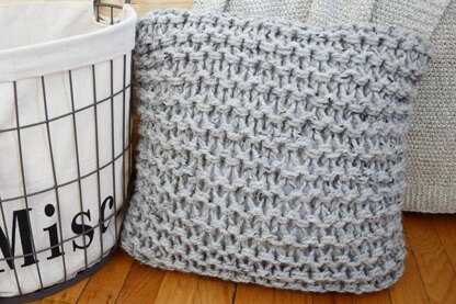 Chunky Throw Pillow Set