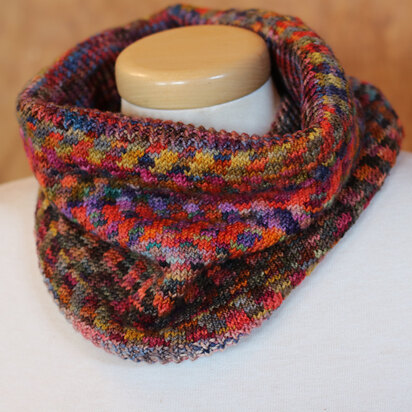 Koigu Herringbone Stranded Cowl PDF