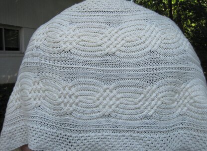 Warm Cobbler Pocket Shawl