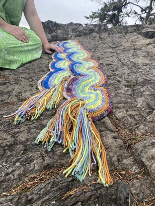 Lobster Claw Squiggle Scarf