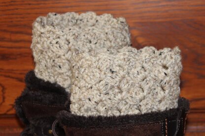 Queen's Lace Boot Cuffs