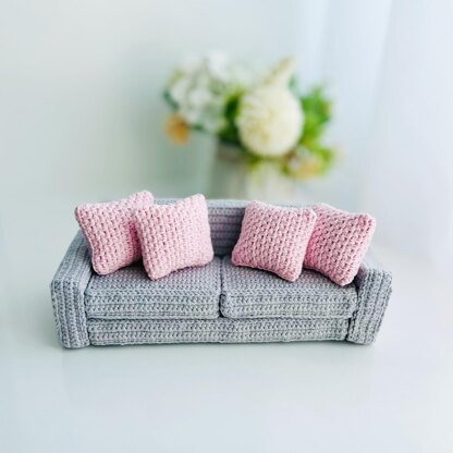 Crochet Couch pattern, crochet doll furniture pattern, amigurumi couch, amigurumi doll furniture