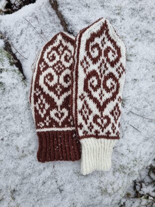 Ailith & Ailin mittens