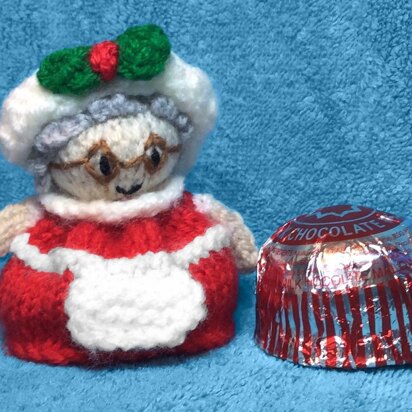 Mother Christmas Tea Cake Cover