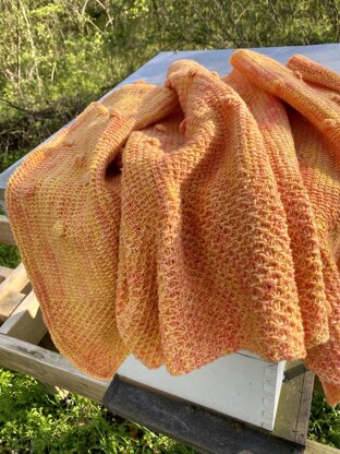 Honeybee Shawl Tunisian