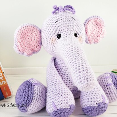 Crochet elephant lovey pattern, crochet baby security blanket