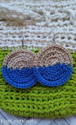 Round Dip-Dyed Earrings