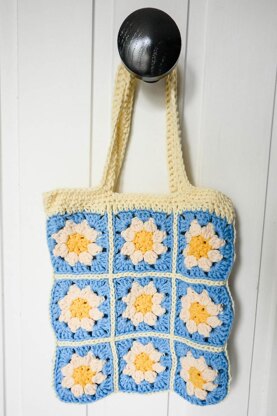 Daisy Granny Square Bag