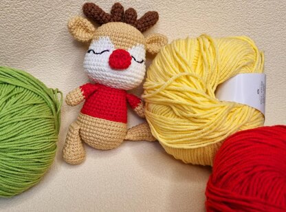 Christmas Amigurumi Reindeer Crochet Pattern