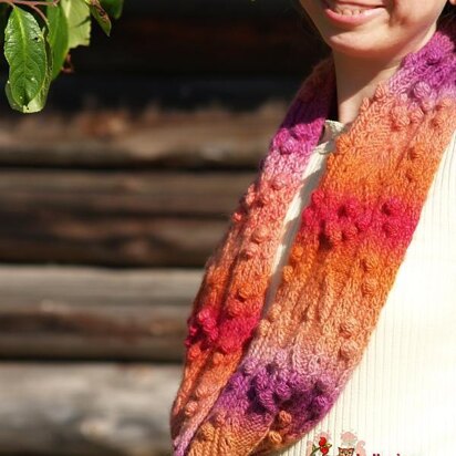 Sunny Berries Cowl